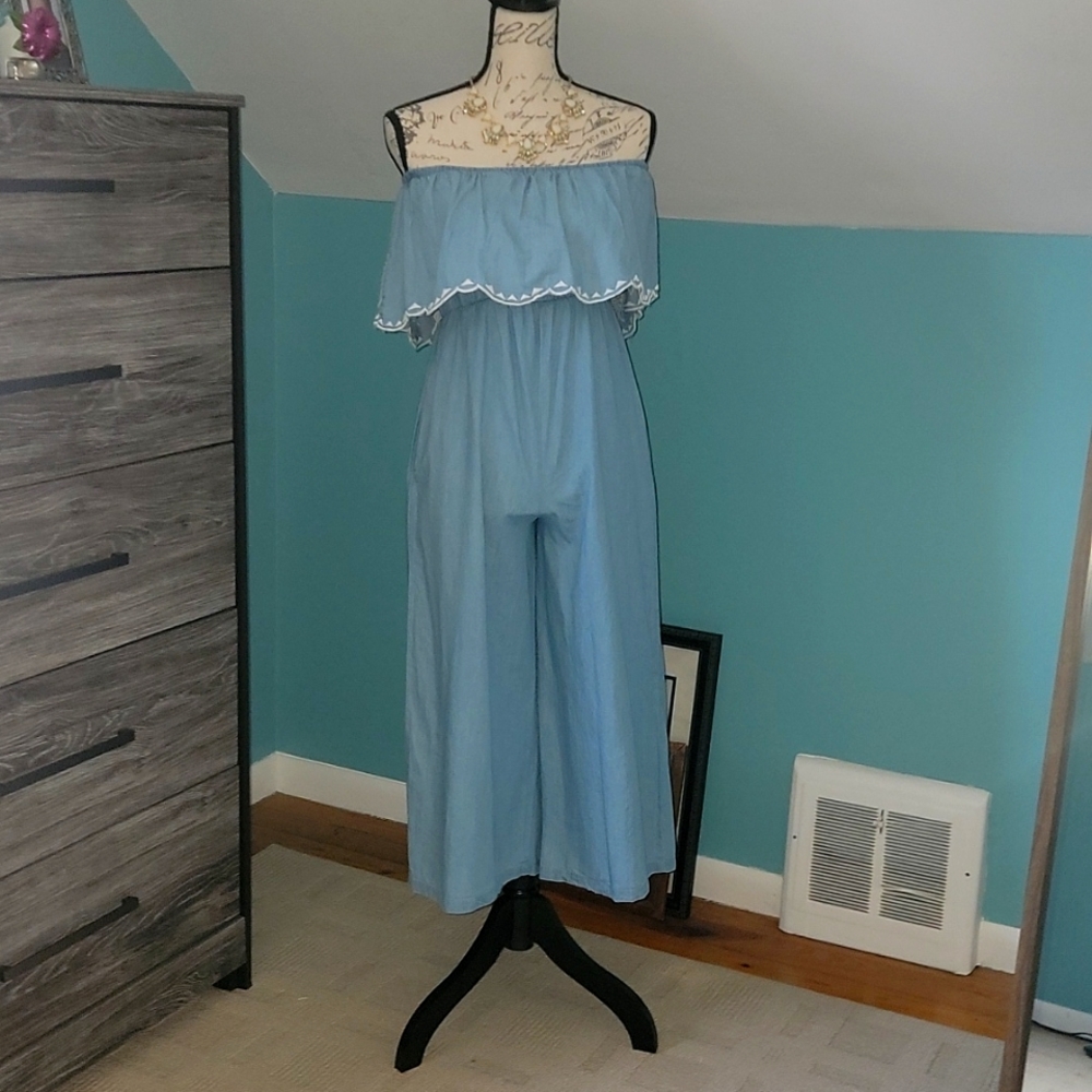 ADORABLE CHAMBRAY ROMPER/JUMPSUIT🧚‍♀️